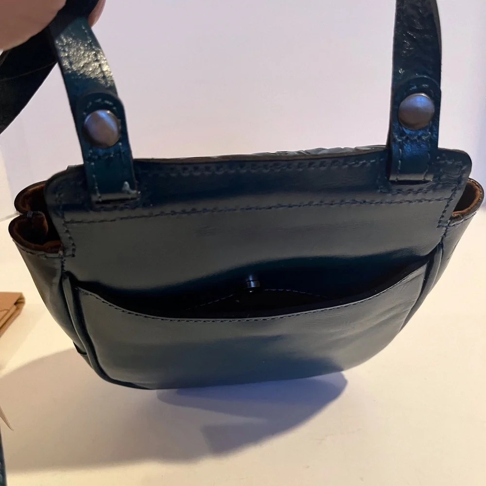 NWT Patricia Nash Leather Rocca Saddle Blue Coral Crossbody Bag - Picture 5 of 13